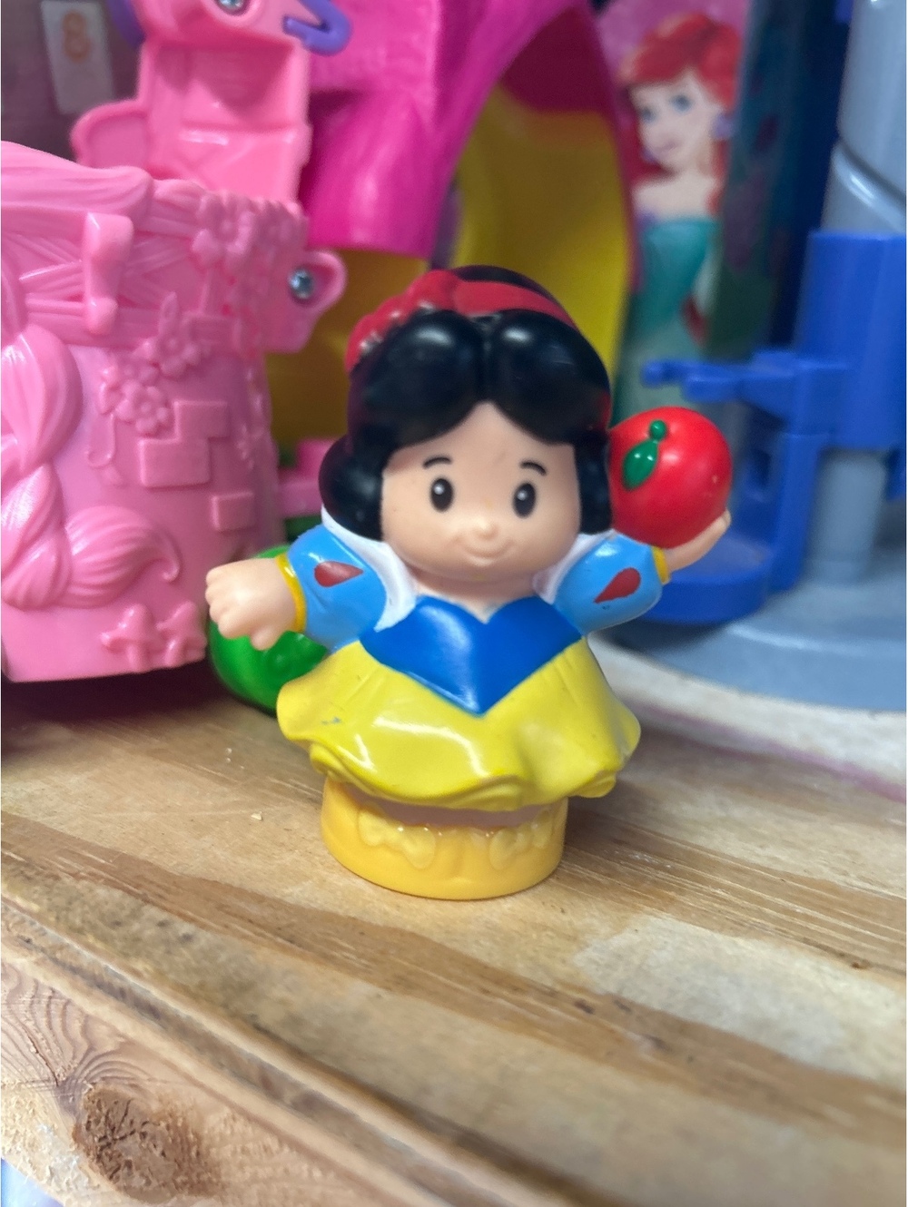 Fisher-Price Little People Disney Snow White Figure